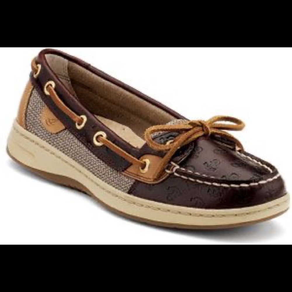Sperry topsiders